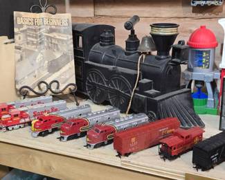 Model Trains HO Scale