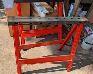 SET OF FOLDABLE SAW HORSES