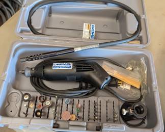 DREMEL WITH CASE AND ATTACHEMENTS - TESTED