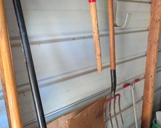 MISC SHED/GARDEN