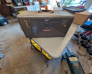 CRAFTSMAN TOOL BOX