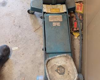 OLD SCHOOL SEARS HYDRAULIC JACK