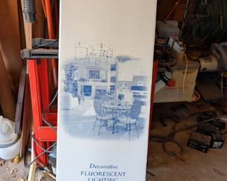 NEW IN BOX FLOURESCENT LIGHT FIXTURE