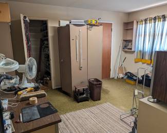 METAL CABINET FOR SALE (SEVERAL)