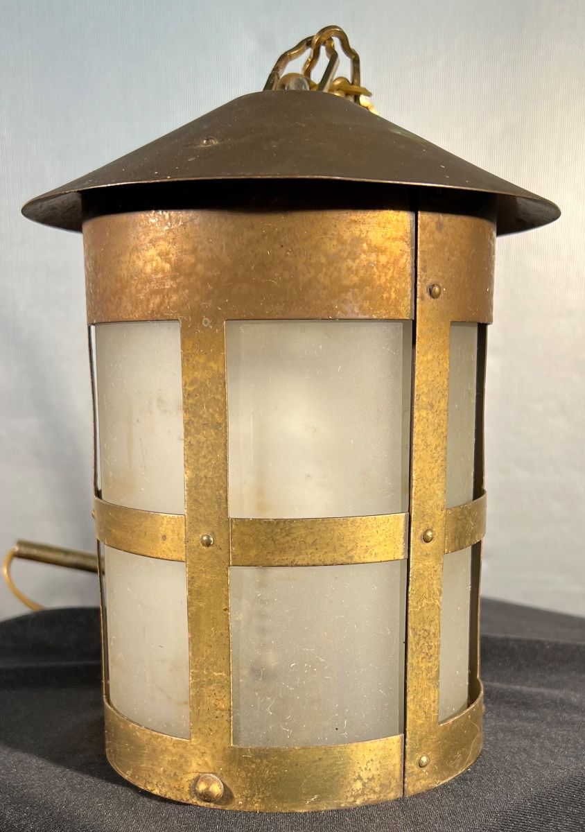 Arts and Crafts Style pendant lantern0
