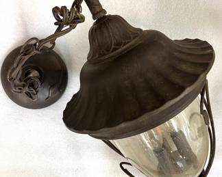 Hanging pendant lantern