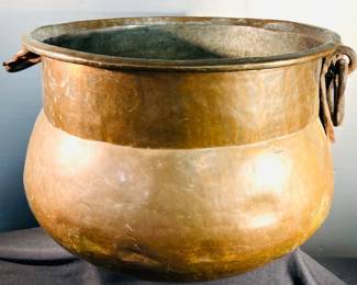Copper cauldron pot with handles