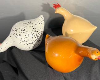 Catherine Hunter Faience Les Poules figurines- as is