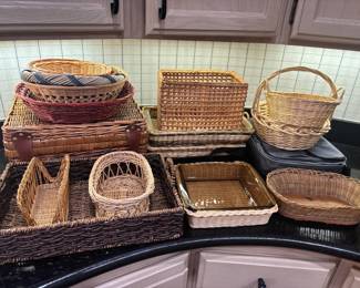 Lg BasketPicnic Basket Grp