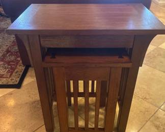 Nesting Tables Set