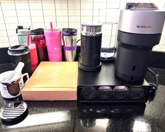 Nespresso Coffee Maker WCoffeeMilk Frother, Storage Compartment, Cups