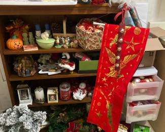 Holiday  Celebration Lot