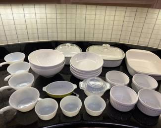 LG Grouping Of Pyrex  Other Casserole Dishes