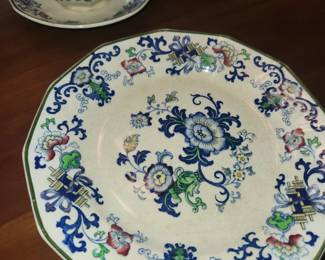 1911 Doulton Burslem china set