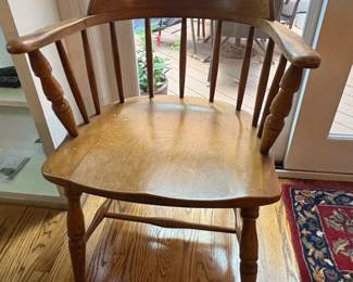 Vintage Windsor SpindleBack Captains Chair