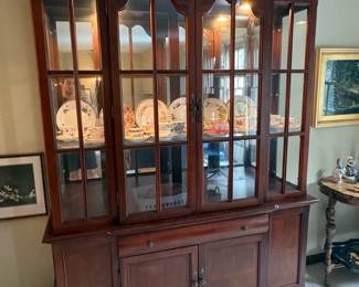 Ethan Allen Georgian Court Solid Cherry China Cabinet