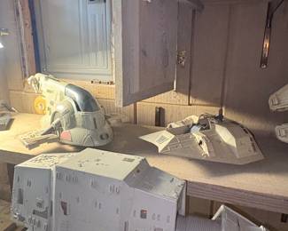 Vintage Kenner Star Wars ATAT Walker and Dagobah Playset fourth image