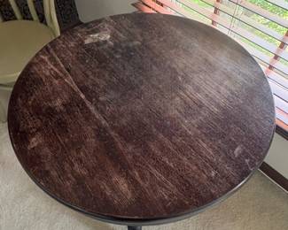 Vintage Round Pedestal Table with Turned Legs second image
