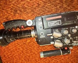 Frezzi-Cordless LW-16 16mm Film Camera