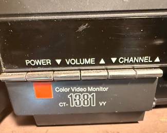 Panasonic CT-1381VY Color Video Monitor