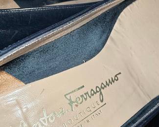 Salvatore Ferragamo Vara Navy Leather Pumps