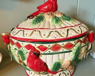 Cracker Barrel Plaid Tidings Cardinal Tureen