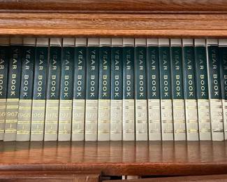 World Book Encyclopedia Set 1965-1986 Yearbooks