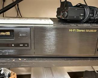 Sony EV-S2000 Hi8 Video Cassette Recorder