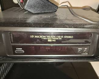 Sharp VC-H952 4-Head Hi-Fi Stereo VCR