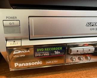 Panasonic DMR-E75V DVD/VHS Recorder