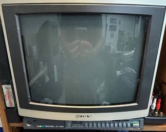 Sony Trinitron KV-1365 Color Television