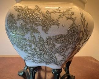 Chinoiserie Ceramic Floral Table Lamp Style