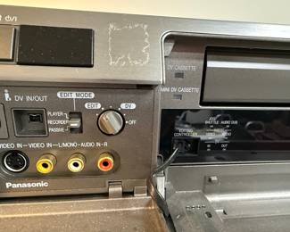 Panasonic AG-DV2000 Digital Video Cassette Recorder