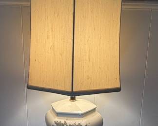 Chinoiserie Ceramic Floral Table Lamp Style