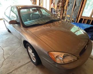2005 Ford Taurus Passenger Car