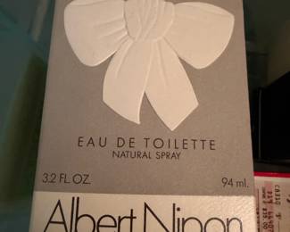 Vintage Albert Nipon 32 fl oz Eau de Toilette