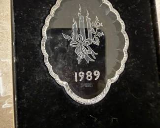 1989 crystal ornament