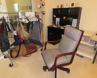 Office/bedroom.