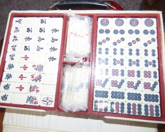 Vintage Ma-Jong Set