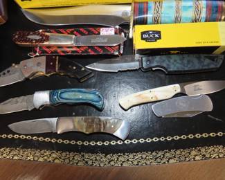 Hunting knives,