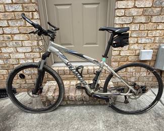 Specialized Rockhopper M4 Mountain Bike