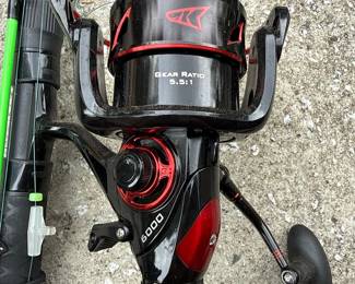 KastKing Sharky Baitfeeder III Spinning Reel