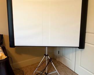 Portable Tripod Projector Screen