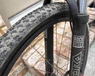 Specialized Rockhopper M4 Mountain Bike