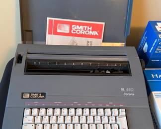 Smith Corona SL 480 Electronic Typewriter