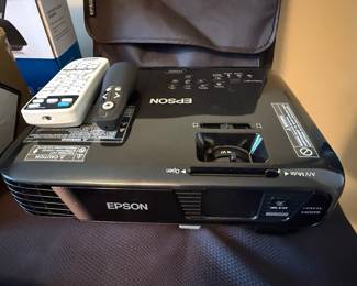 Epson EX9200 Pro Wireless WUXGA 3LCD Projector