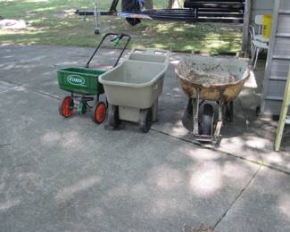 Wheelbarrel / Garden Cart / Spreader