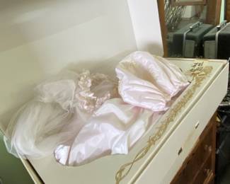 Vintage wedding dress