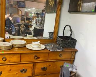 Dresser