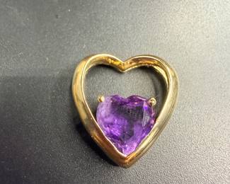 14 karat gold and amethyst